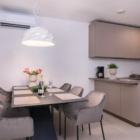 Apartment Luxury A'more Split