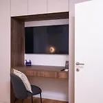 Luxury A'more